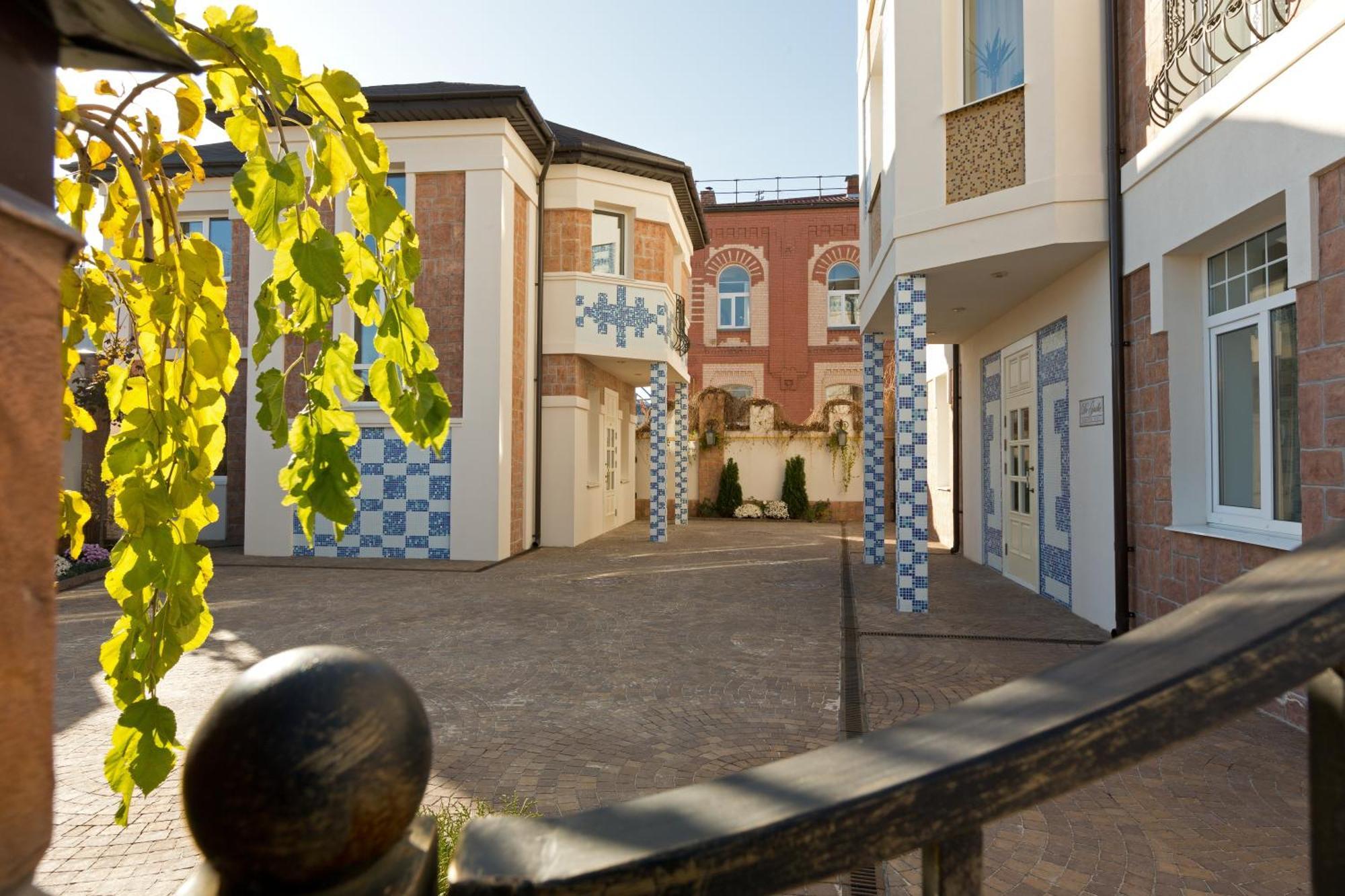 De Gaulle Boutique Hotel Jarkov Exterior foto