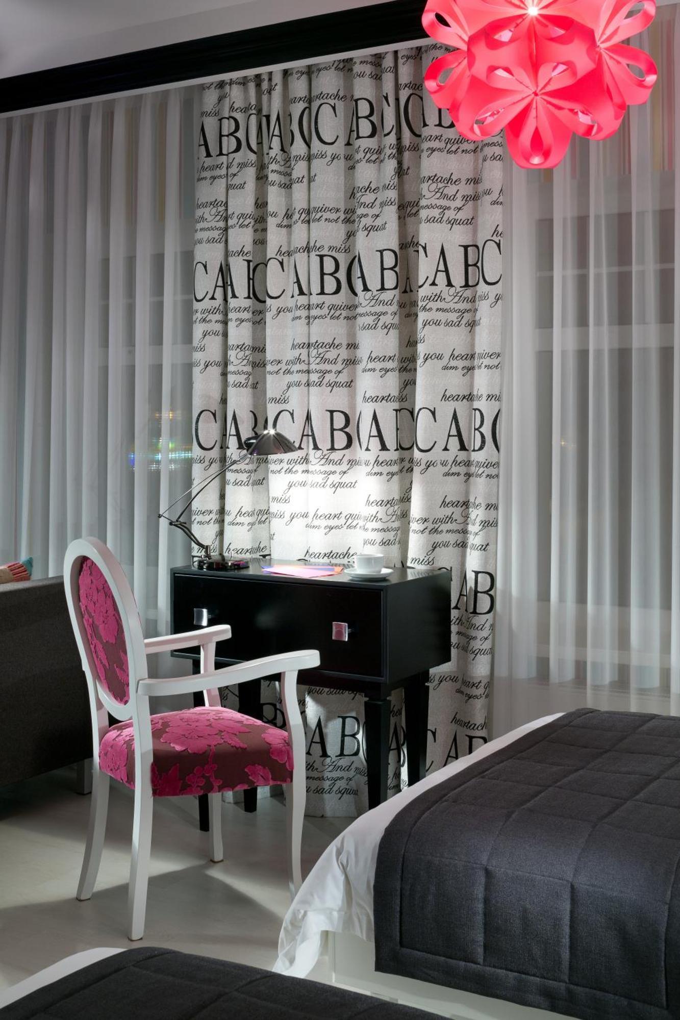 De Gaulle Boutique Hotel Jarkov Exterior foto